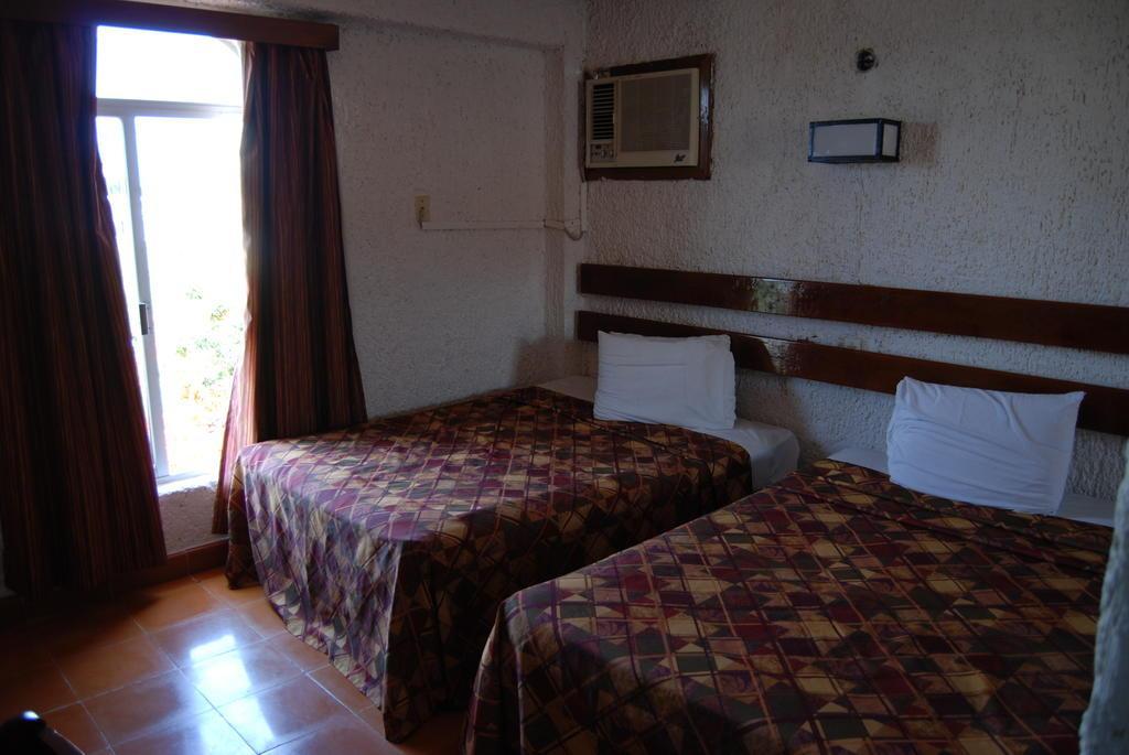 Hotel Tankah Канкун Екстериор снимка